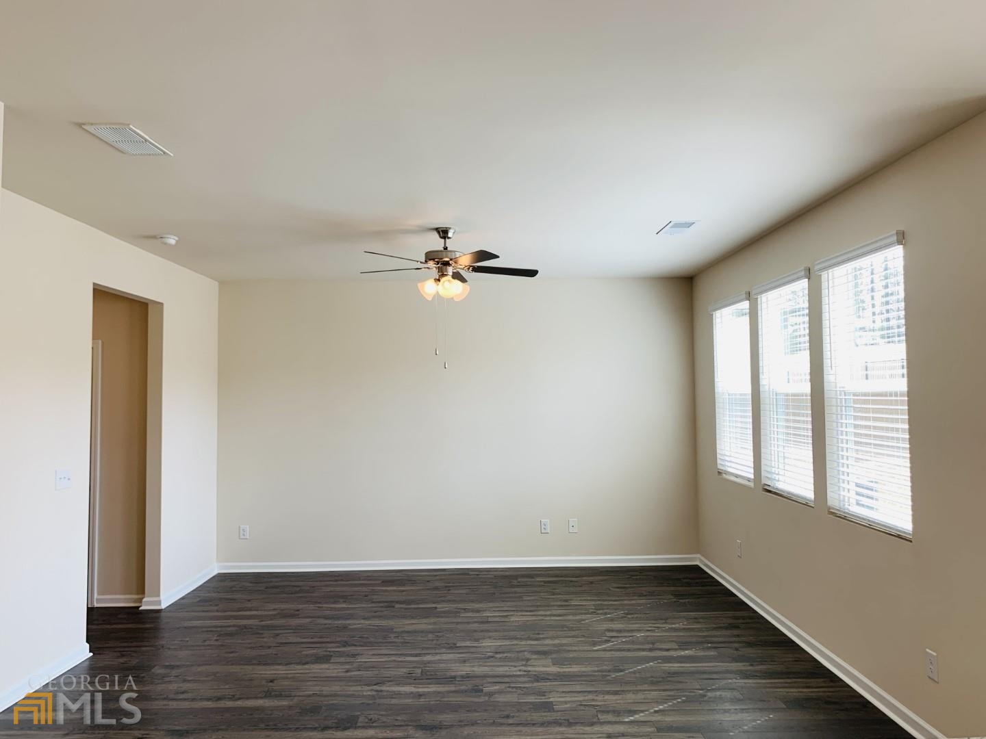 49 Lauritsen Way Newnan, GA 30265 - Photo 15 of 32