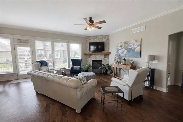 $602,900 | 1100 Southwest Heather Drive, Lee's Summit, MO 64081