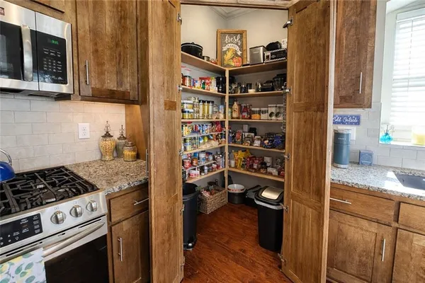 $602,900 | 1100 Southwest Heather Drive, Lee's Summit, MO 64081