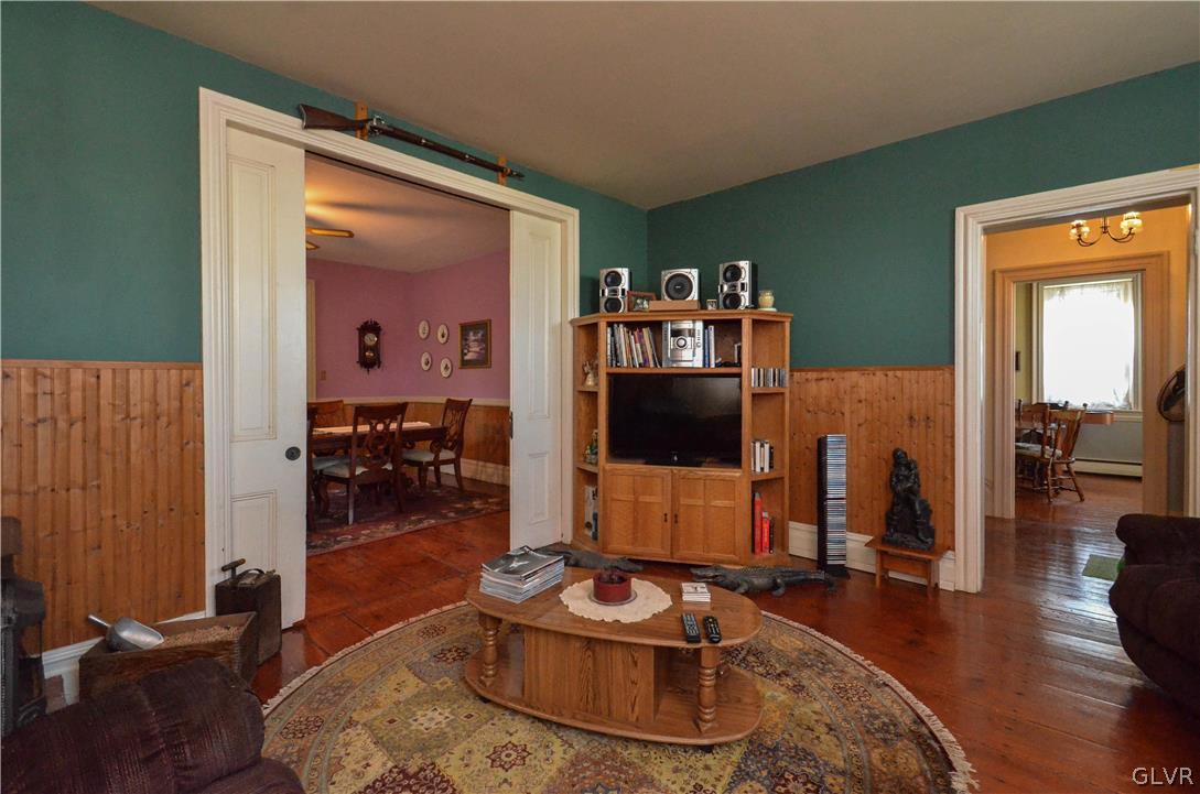 4424 Mauch Chunk Road Coplay, PA 18037 - Photo 4 of 49 Gallery Image 4