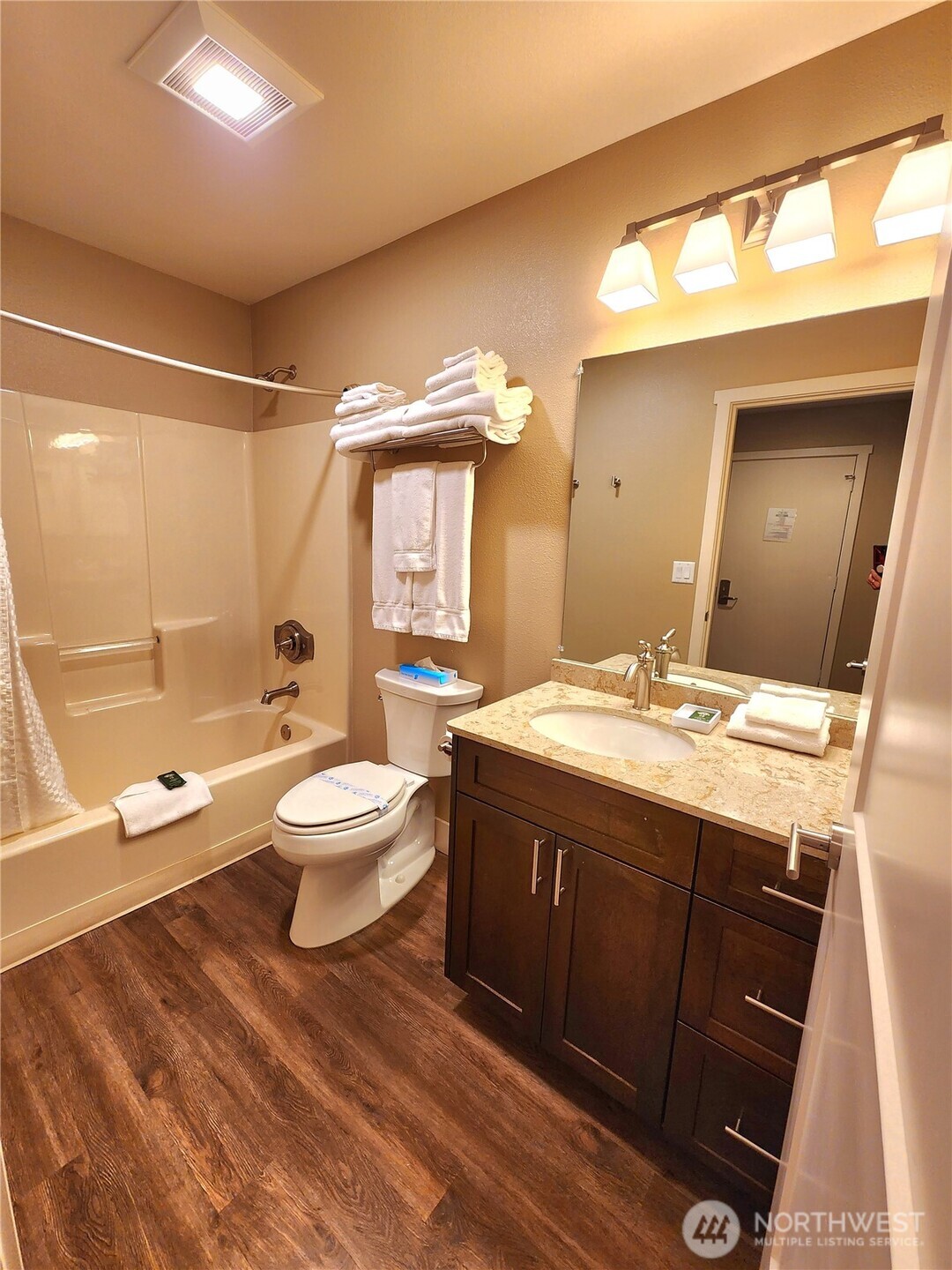 1 Lakeside 704-h Manson, WA 98831 - Photo 14 of 40