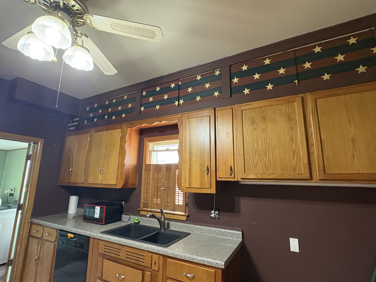403 West 3rd Street Prophetstown, IL 61277 - Photo 16 of 34
