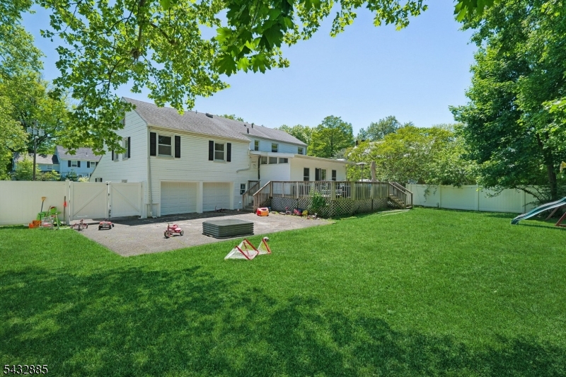 215 Exeter Way Hillside, NJ 07205 - Photo 32 of 34