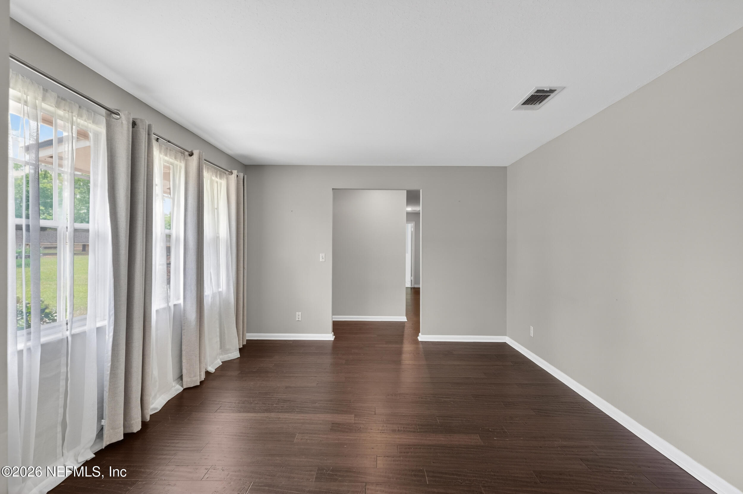 717 Estates Cove Road Jacksonville, FL 32221 - Photo 14 of 37 Fron living