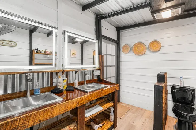 $725,000 | 106 Settawig Road, Brasstown, NC 28902