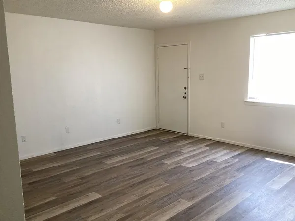 $800 | 300 South 78th Highway, Unit 117, Farmersville, TX 75442