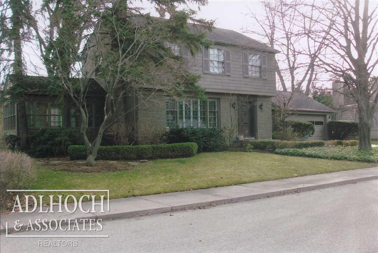 75 Colonial Road Grosse Pointe Shores, MI 48236 - Photo 1 of 19