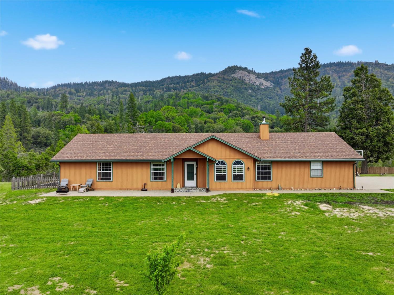 6132 Chowchilla Mountain Road Mariposa, CA 95338 - Photo 2 of 53