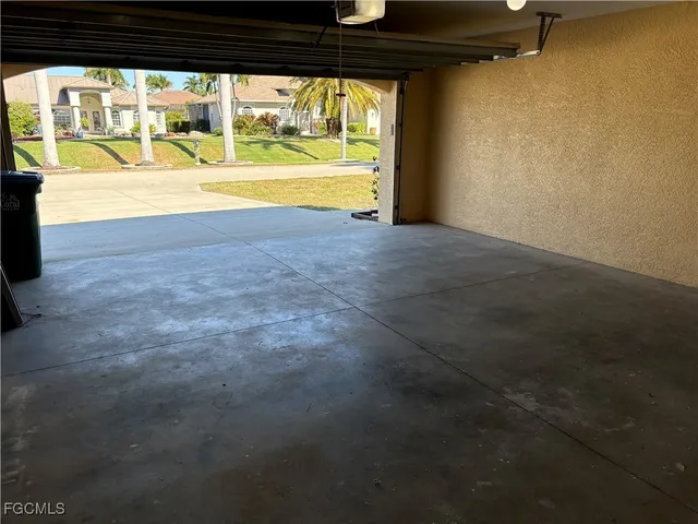 $395,900 | 2718 Southwest 35th Lane, Cape Coral, FL 33914