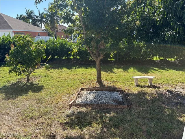 $395,900 | 2718 Southwest 35th Lane, Cape Coral, FL 33914