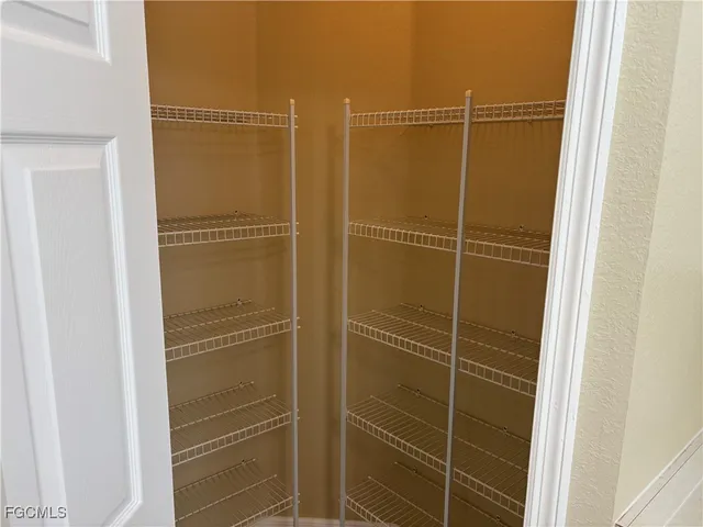 $395,900 | 2718 Southwest 35th Lane, Cape Coral, FL 33914