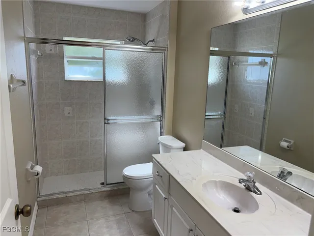 $395,900 | 2718 Southwest 35th Lane, Cape Coral, FL 33914