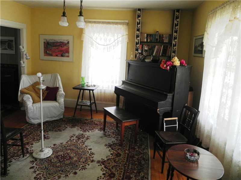 7 High Street Lubec, ME 04652 - Photo 9 of 14 Family Room.