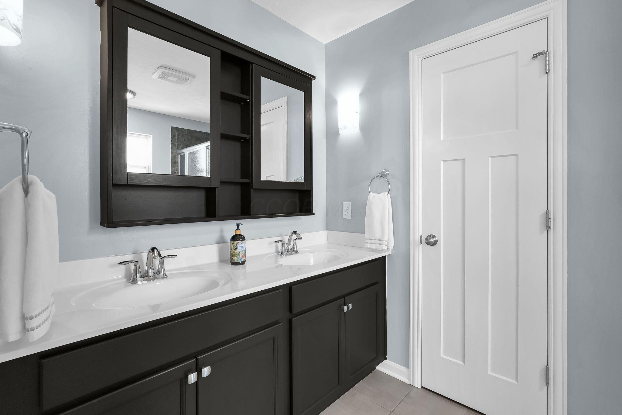 4945 Farview Road Columbus, OH 43231 - Photo 20 of 56 26-web-or-mls-4945-farview-rd