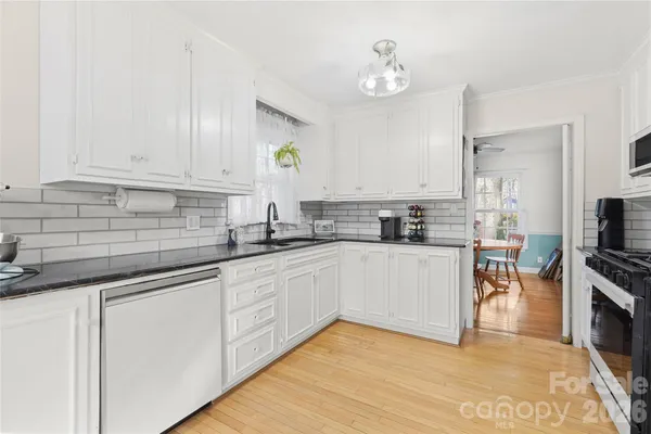 $399,000 | 604 Whittington Place, Statesville, NC 28677