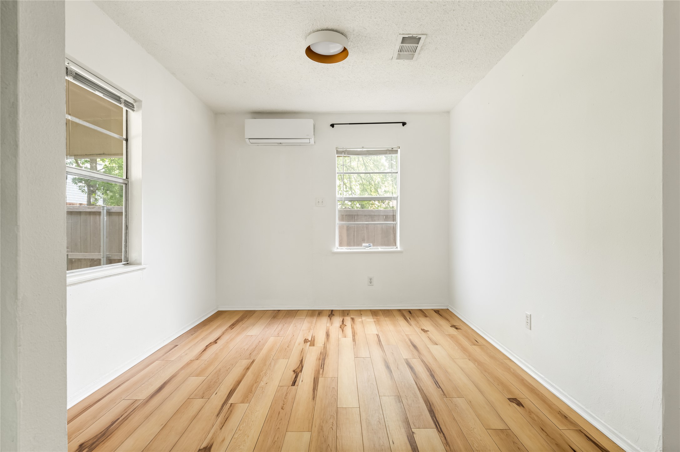 918 East 50th Street, Unit B Austin, TX 78751 - Photo 7 of 20