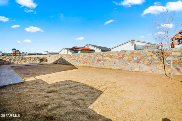 $230,500 | 809 Coyote Melon Drive, Socorro, TX 79927