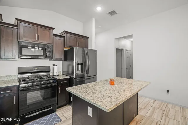 $230,500 | 809 Coyote Melon Drive, Socorro, TX 79927