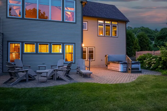 $1,670,000 | 9 Quinn Road, Hancock, NH 03449