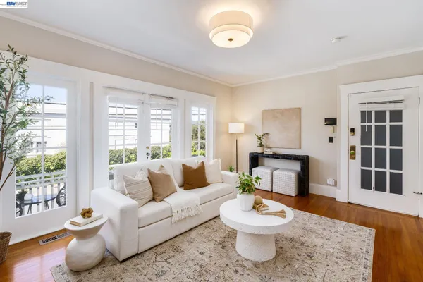 $525,000 | 3746 Park Blvd Way, Unit B, Oakland, CA 94610