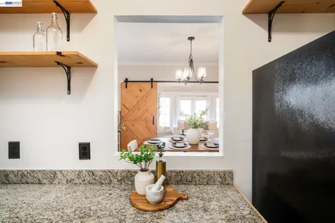 $525,000 | 3746 Park Blvd Way, Unit B, Oakland, CA 94610