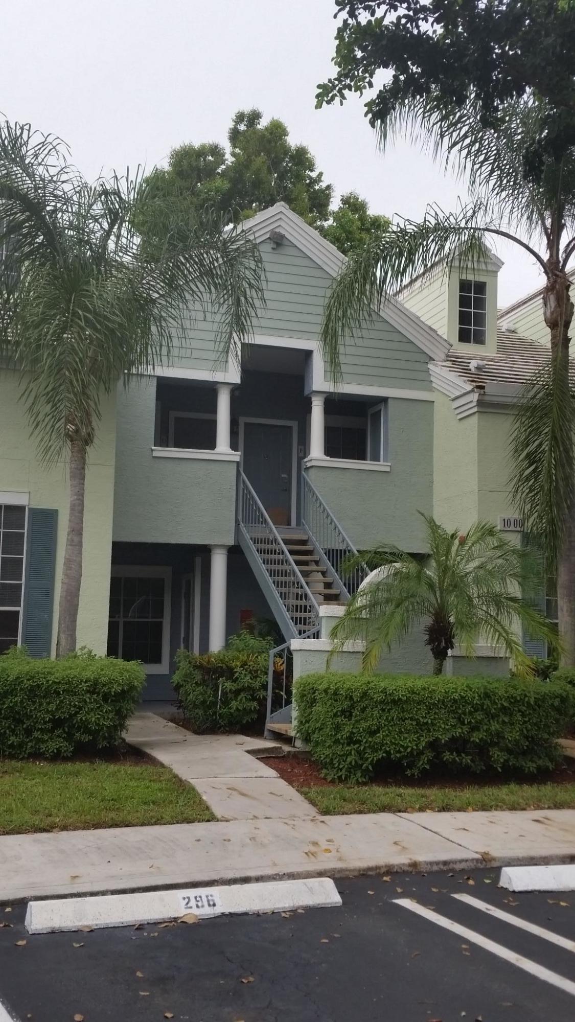 1000 Crystal Way, Unit C Delray Beach, FL 33444 - Photo 1 of 14 Front Exposure