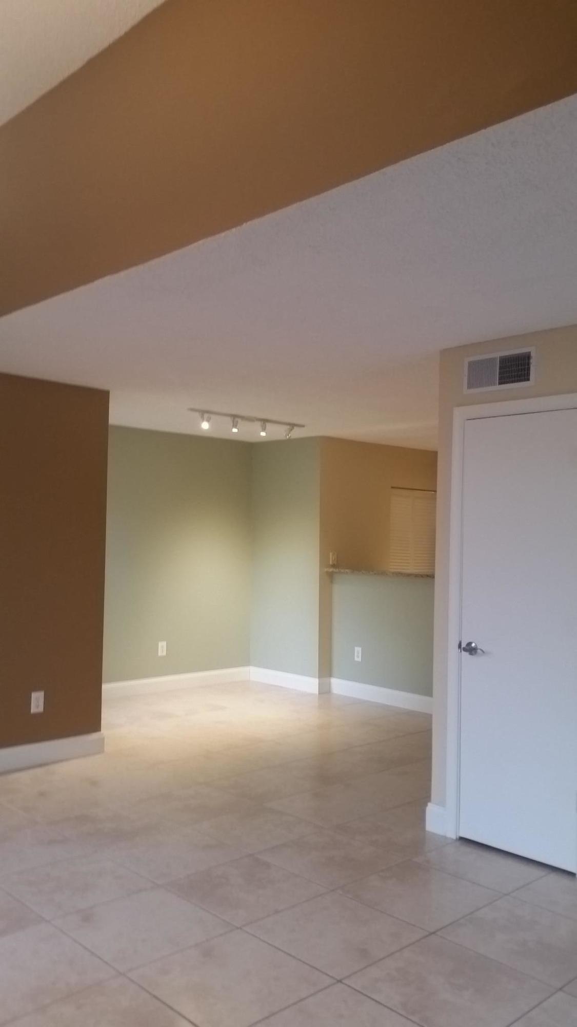 1000 Crystal Way, Unit C Delray Beach, FL 33444 - Photo 7 of 14 20150924_173429