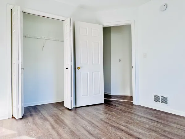 $2,800 | 164 Rosehall Drive, Unit 3, Lake Zurich, IL 60047