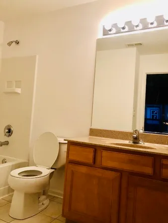 $2,800 | 164 Rosehall Drive, Unit 3, Lake Zurich, IL 60047