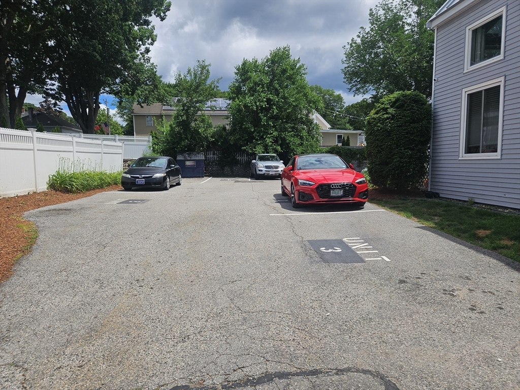 325 Mammoth Road, Unit 1 Lowell, MA 01854 - Photo 5 of 16