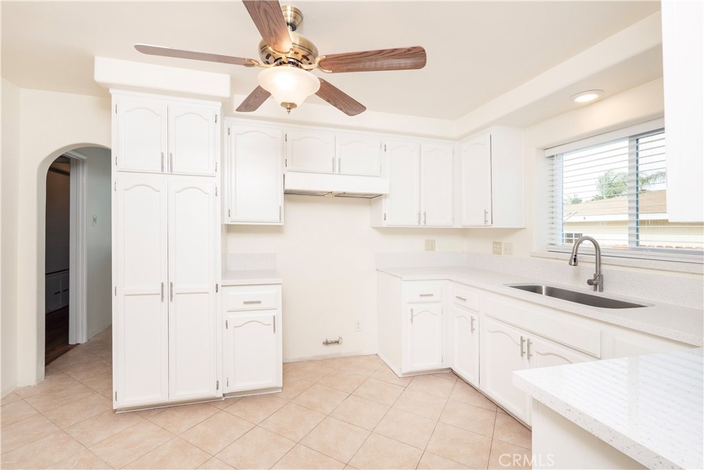 7579 Emerald Street Riverside, CA 92504 - Photo 4 of 16