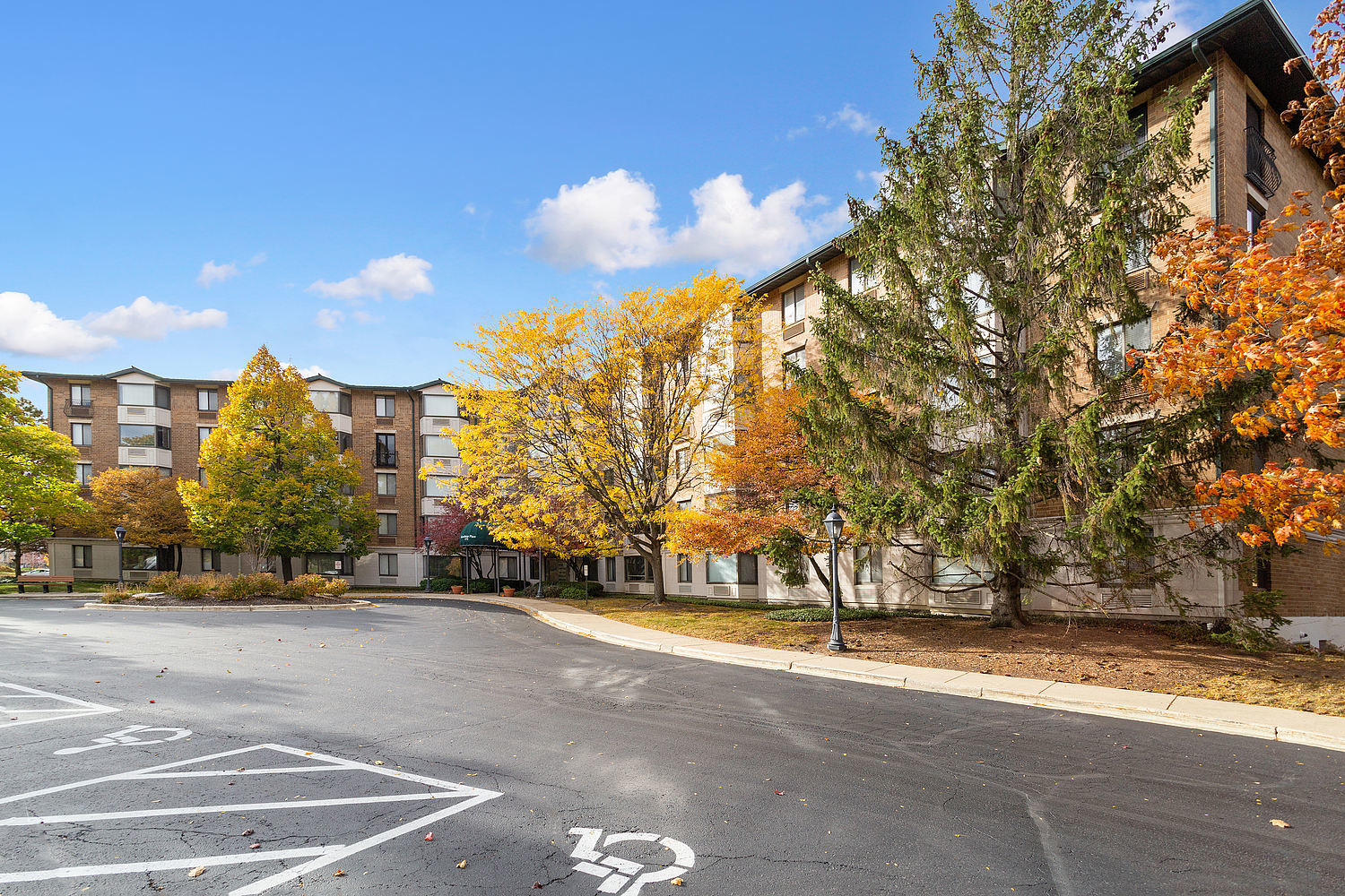 470 Fawell Boulevard, Unit 320 Glen Ellyn, IL 60137 - Photo 15 of 15 a view of a city