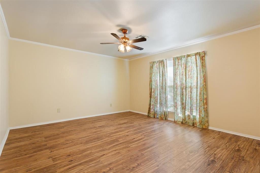 231 Del Rio Drive Hewitt, TX 76643 - Photo 21 of 36 Gallery Image 21