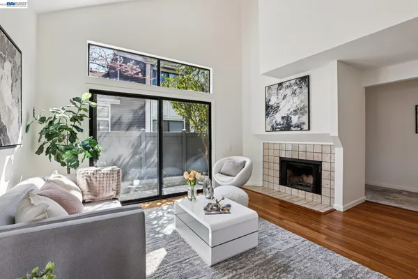 $920,000 | 5375 Black Avenue, Unit 1, Pleasanton, CA 94566