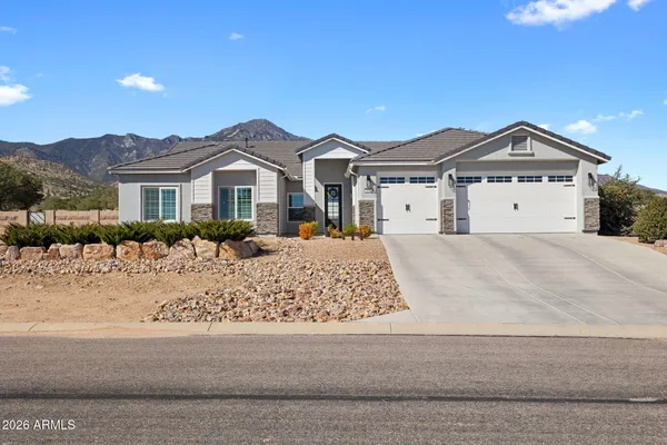 $639,000 | 6450 Saddlehorn Circle, Hereford, AZ 85615