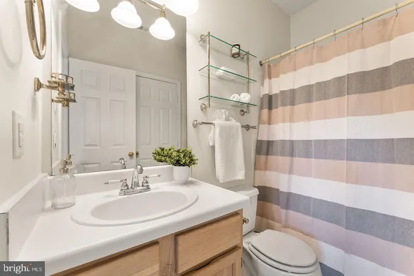 $2,450 | 14309 Climbing Rose Way, Unit 304, Centreville, VA 20121