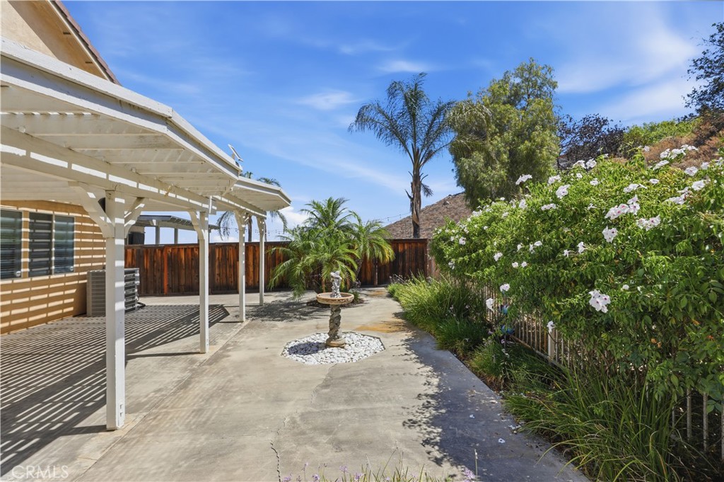 16176 Setting Sun Circle Riverside, CA 92503 - Photo 39 of 52