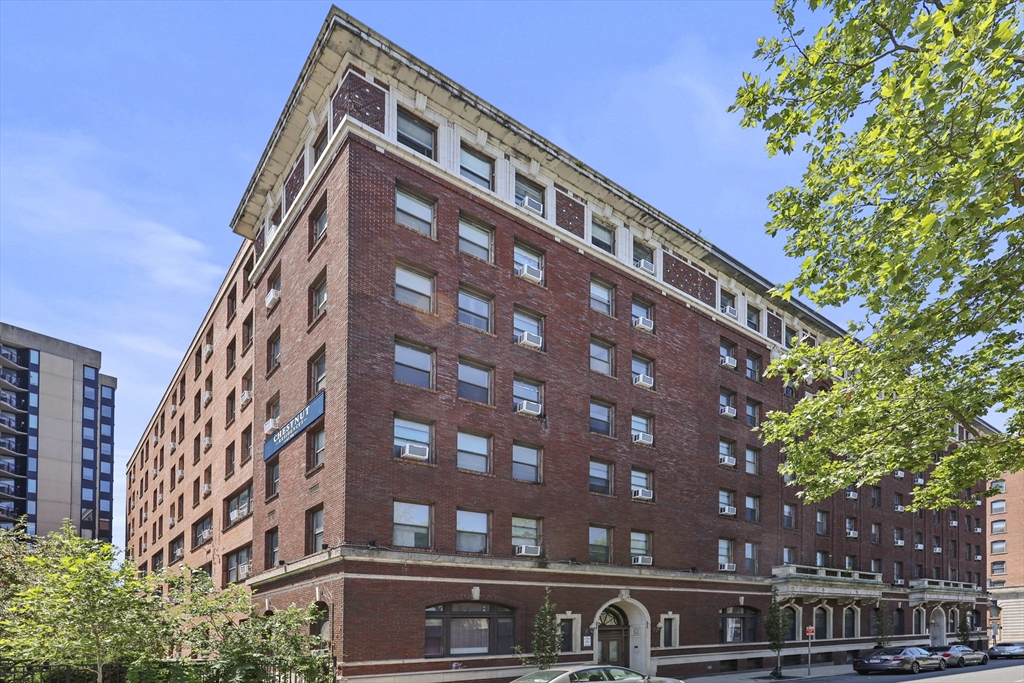 122 Chestnut Street, Unit 215 Springfield, MA 01103 - Photo 1 of 28