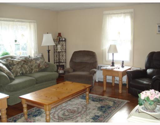 146 Pole Bridge Road Scituate, RI 02857 - Photo 11 of 17 Living Room.
