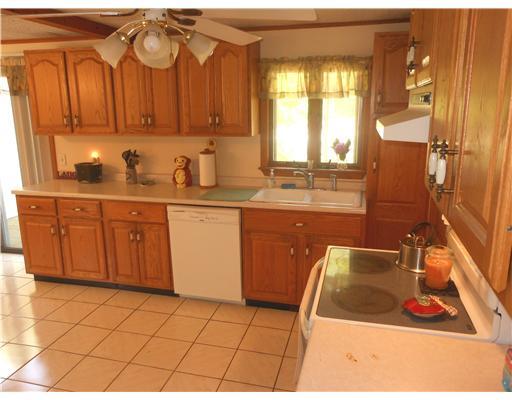146 Pole Bridge Road Scituate, RI 02857 - Photo 7 of 17 Kitchen.