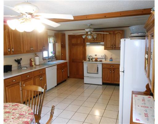 146 Pole Bridge Road Scituate, RI 02857 - Photo 8 of 17 Kitchen.