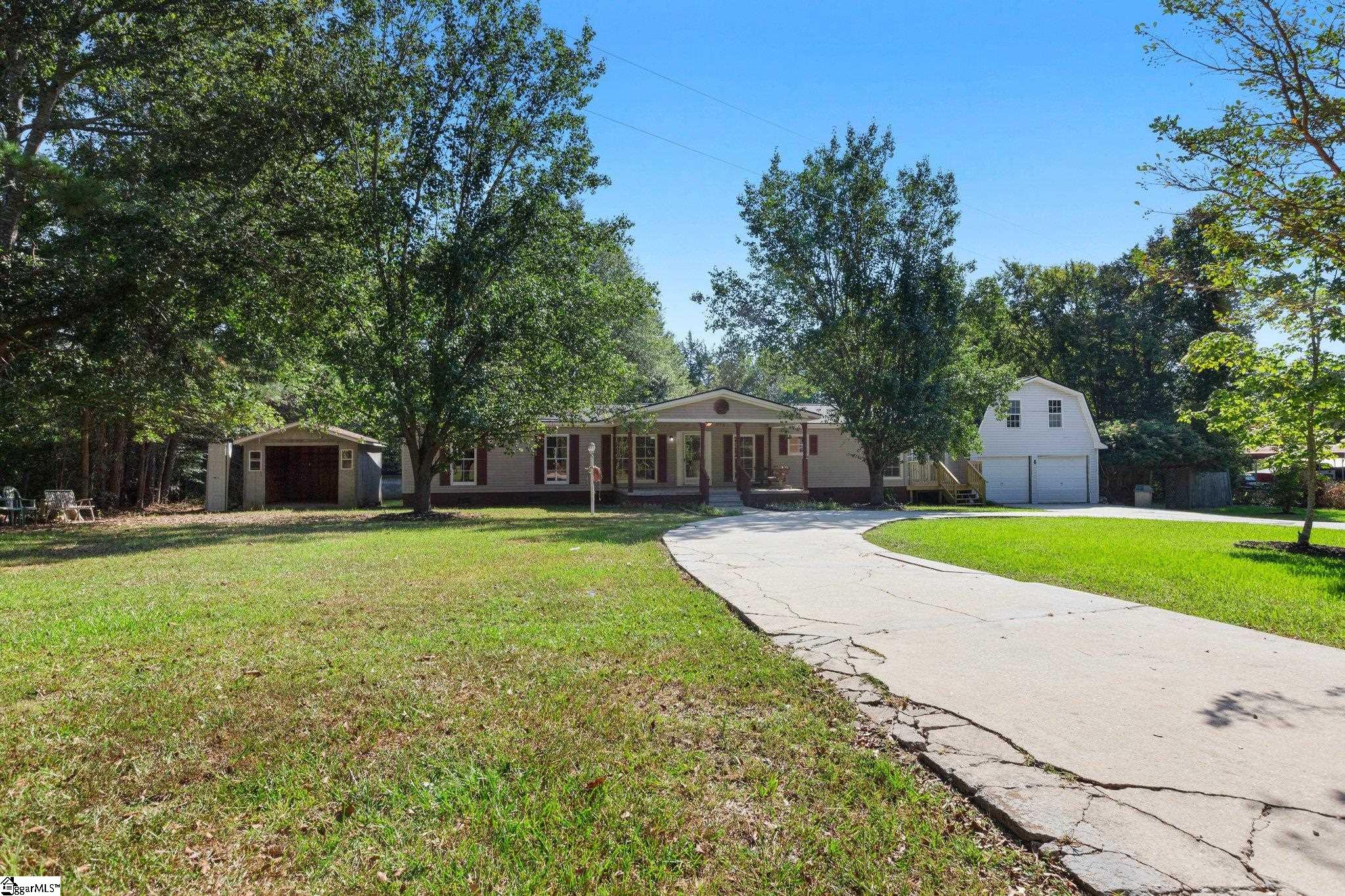 135 Heaton Road Clinton, SC 29325 - Photo 1 of 36 Gallery Image 1