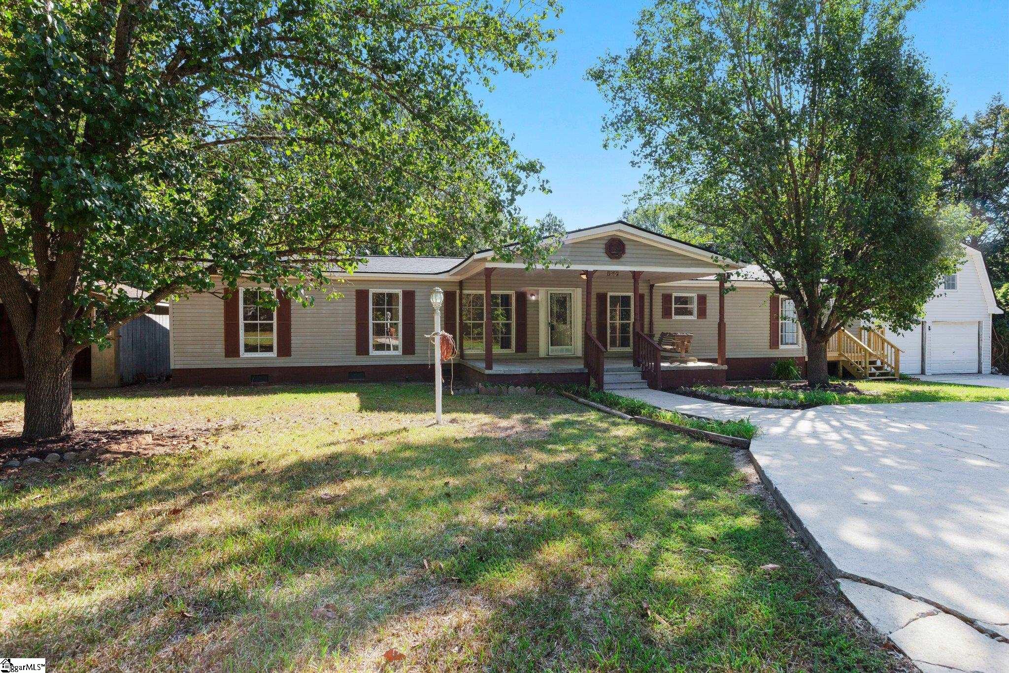 135 Heaton Road Clinton, SC 29325 - Photo 2 of 36 Gallery Image 2