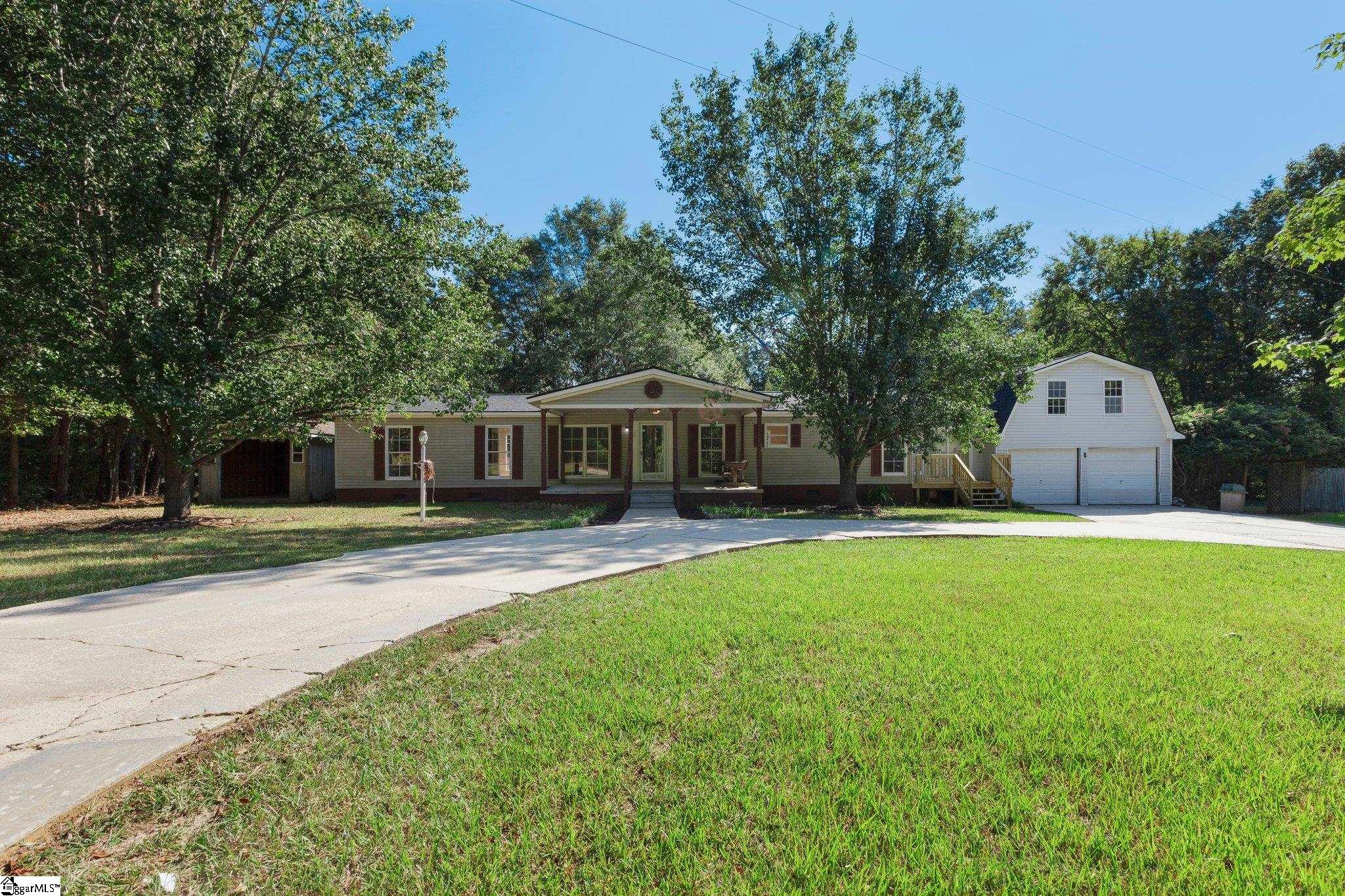 135 Heaton Road Clinton, SC 29325 - Photo 3 of 36 Gallery Image 3