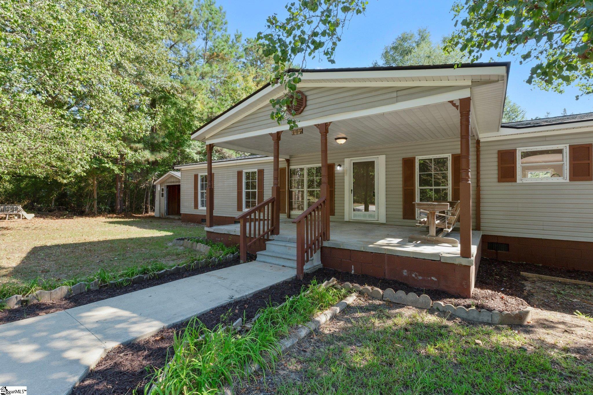 135 Heaton Road Clinton, SC 29325 - Photo 5 of 36 Gallery Image 5