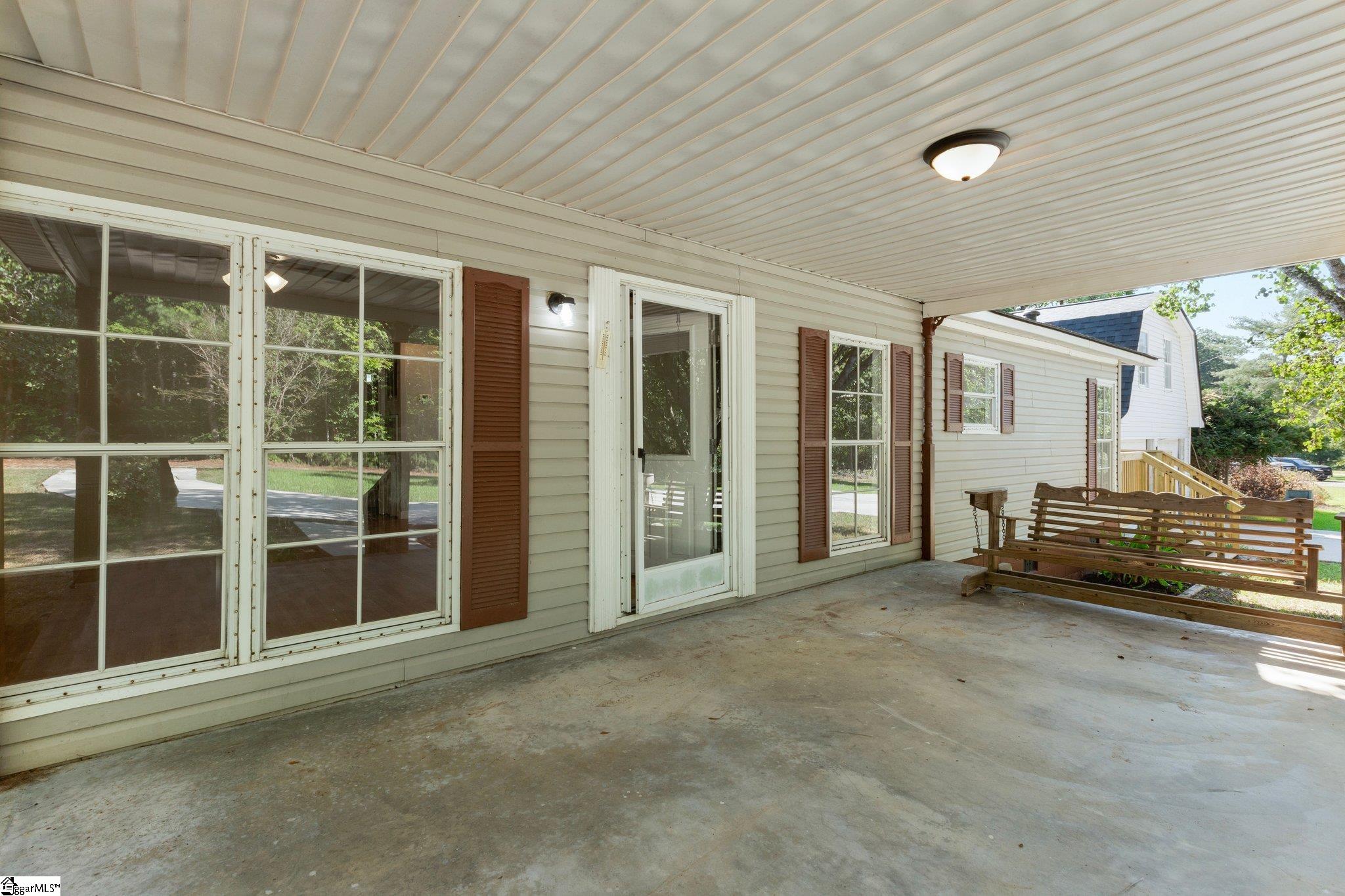 135 Heaton Road Clinton, SC 29325 - Photo 7 of 36 Gallery Image 7