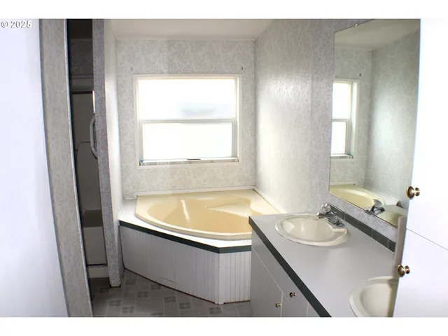 $99,500 | 124 Country Side Lane, Winston, OR 97496