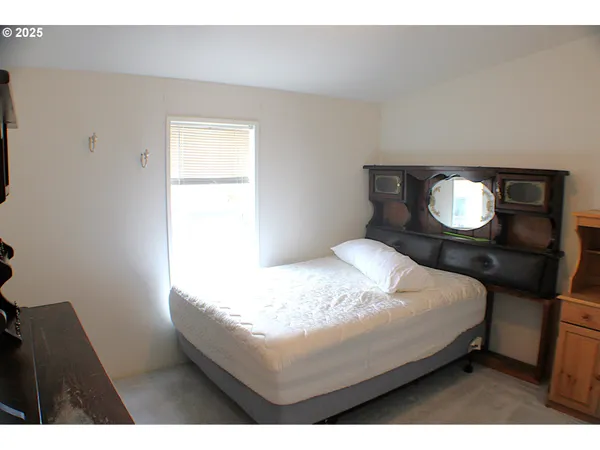 $90,000 | 124 Country Side Lane, Winston, OR 97496