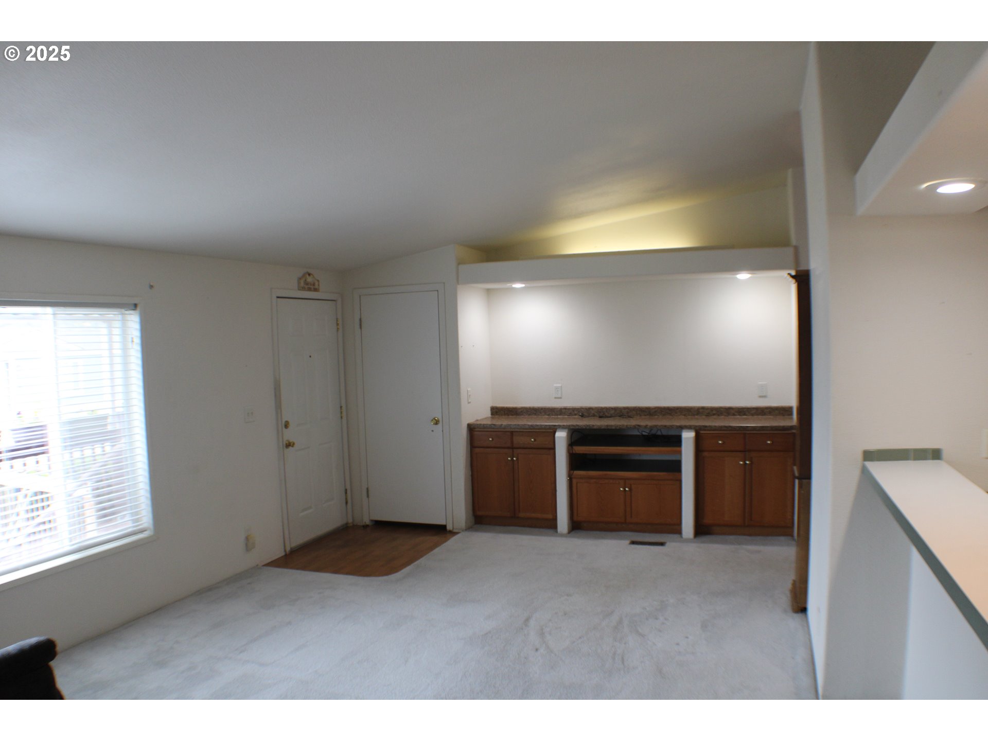 124 Country Side Lane Winston, OR 97496 - Photo 7 of 23