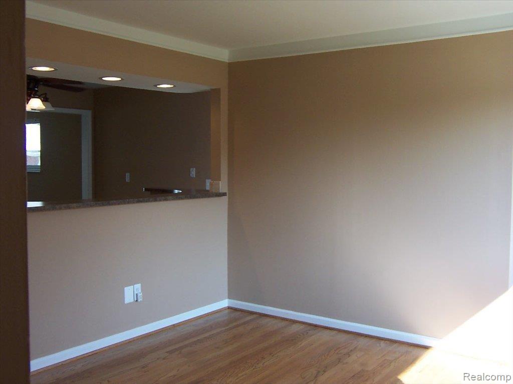 32085 Schoenherr Road Warren, MI 48088 - Photo 8 of 15 Living Rm 2